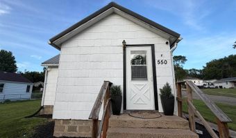 550 S 6th St, Akron, IA 51001
