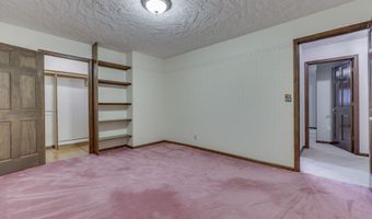 1640 Ridge Hill Ln, Indianapolis, IN 46217