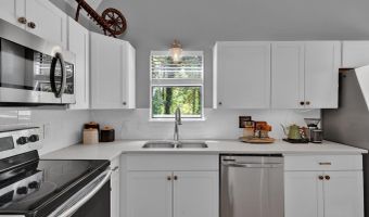 100 CAPE COD Cir, Alabaster, AL 35007