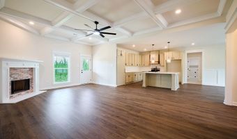 10573 W Miller Sardis Rd, Bauxite, AR 72011