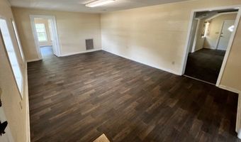 1716 Hatch Pkwy N, Baxley, GA 31513