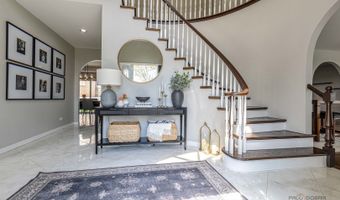 1801 N Dover Ct, Arlington Heights, IL 60004