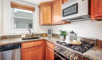 2004 3RD St NE 303, Washington, DC 20002