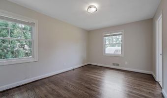 6109 CLEARWOOD Rd, Bethesda, MD 20817
