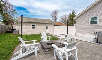 238 Forepeak Ave, Beachwood, NJ 08722