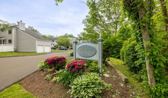 201 Greens Farm Rd 201, Branford, CT 06405