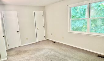25 Padanaram Rd 77, Danbury, CT 06811