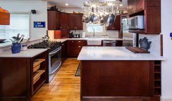 18 Glen Mary Rd, Bar Harbor, ME 04609