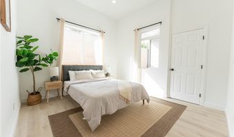 5743 Chesley Ave, Los Angeles, CA 90043