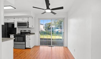 800 N HAWTHORNE Dr, Appleton, WI 54915