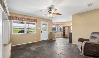 1087 County Road 2395, Alvord, TX 76225