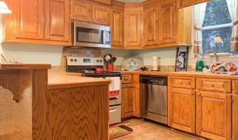 111 Ellen St, Bishopville, SC 29010