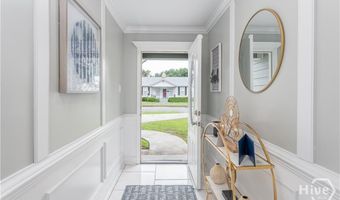 112 W 52nd St, Savannah, GA 31405