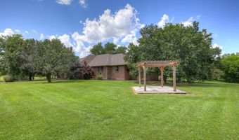 1426 E State Line Rd, Baxter Springs, KS 66713