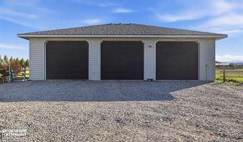 39 Nez Perce Dr, Cody, WY 82414