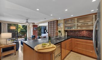 2124 AWIHI Pl 206, Kihei, HI 96753