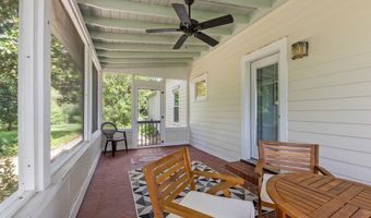 145 Bay Ave, Apalachicola, FL 32320