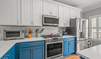 10 Grove Ct 20, Asbury Park, NJ 07712