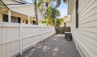1711 Duke St, Beaufort, SC 29902