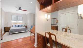 341 Thames St 209 S, Bristol, RI 02809