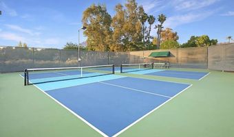701 Fino Gln, Escondido, CA 92025