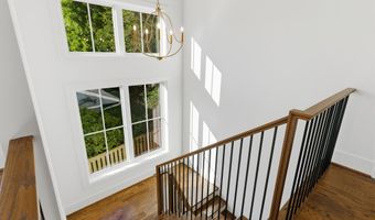 7705 HOLIDAY Ter, Bethesda, MD 20817