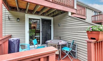 200 Heroux Blvd 805, Cumberland, RI 02864