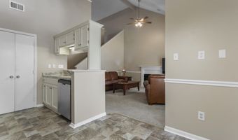 2383 Trafalgar Dr, Biloxi, MS 39531