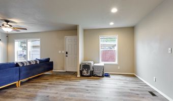11633 WARBLER Ln, Aurora, OR 97002