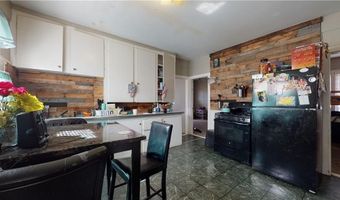 44 Division St, Lincoln, RI 02838