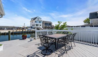 209 Fernwood Dr, Bayville, NJ 08721