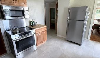 64 Oxford St, Augusta, ME 04330