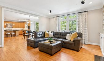 6111 DUNLEER Ct, Bethesda, MD 20817