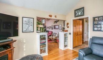 35364 SEARLS Ln, Astoria, OR 97103