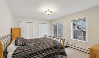 209 Hickory Dr, Auburn, ME 04210