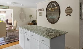 1038 South Rd, East Greenwich, RI 02818