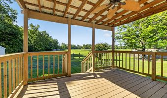 2489 Pocosin Rd, Ayden, NC 28513