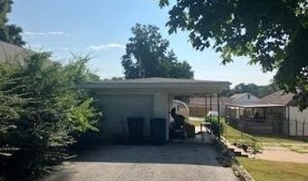 504 E 17th St, Baxter Springs, KS 66713