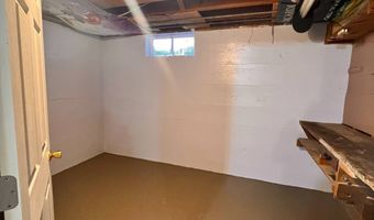 819 Black Hills Ave, Alliance, NE 69301