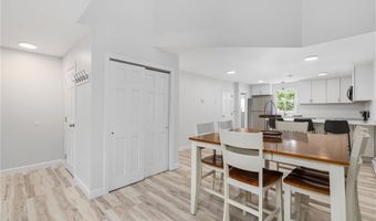 458 Thames St B, Newport, RI 02840