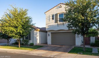 923 W YELLOWSTONE Way, Chandler, AZ 85248