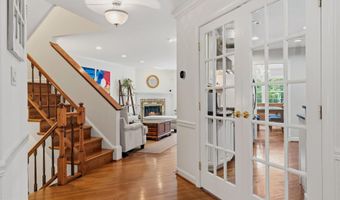 6313 MANCHESTER Way, Alexandria, VA 22304