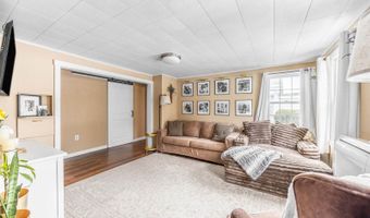 2897 Route 2, Hermon, ME 04401