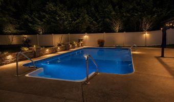 12 Jamie Ct, Barnegat, NJ 08005