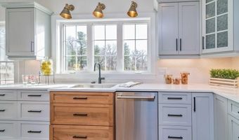 37 Primrose Ln, Cromwell, CT 06416