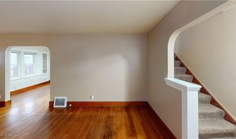 1525 Brown St, Akron, OH 44301