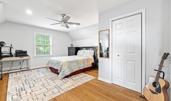 489 Hoyt St, Darien, CT 06820