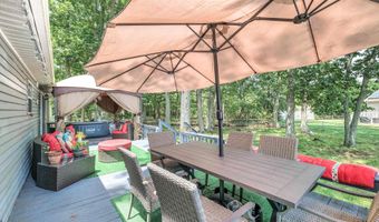 38 Kings Ln, Cape May Court House, NJ 08210