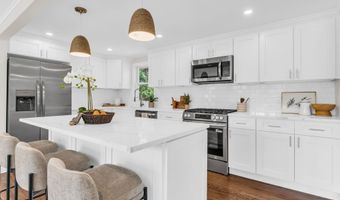620 Tiller Ave, Beachwood, NJ 08722