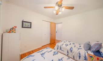 2104 S Circle Dr, Ann Arbor, MI 48103